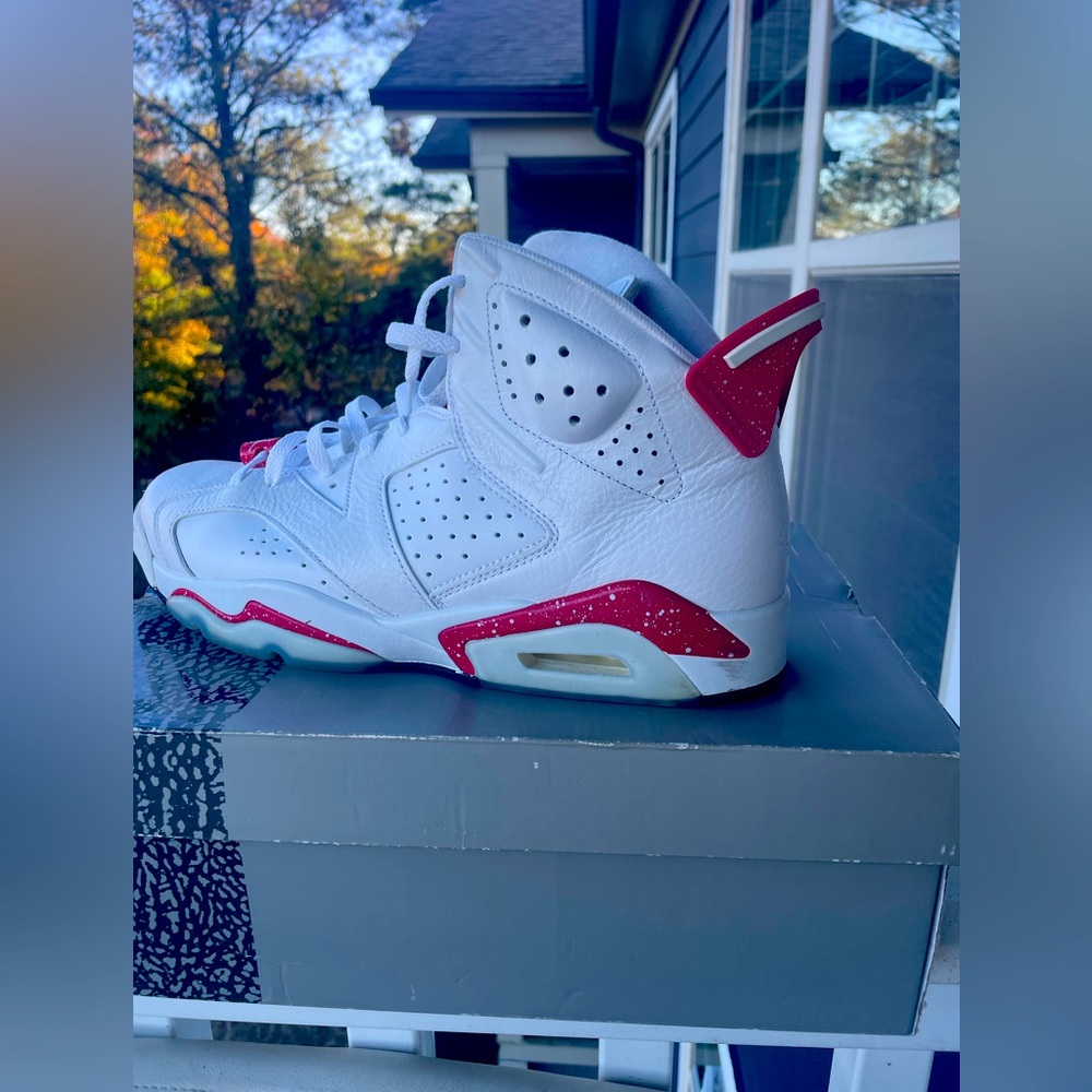 Air jordan 6 retro white red Oreo size 12.5